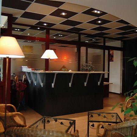 Hotel De Bourgogne La Clayette Екстер'єр фото