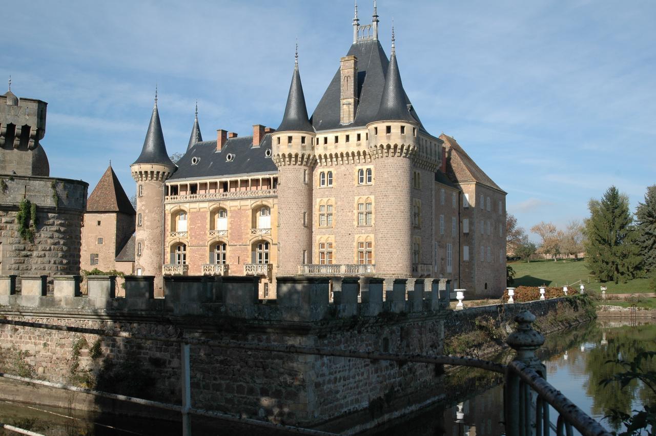 Hotel De Bourgogne La Clayette Екстер'єр фото